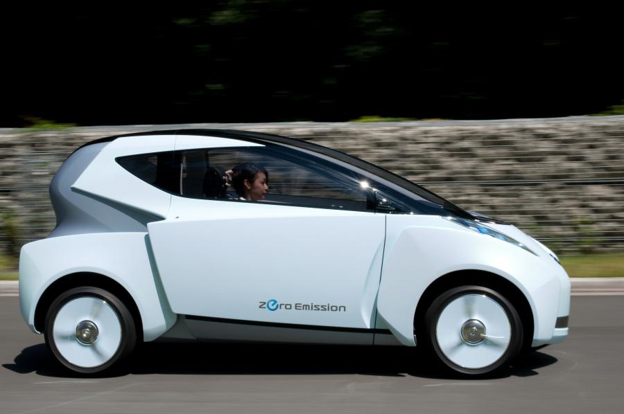  Nissan Land Glider Concept 2009 года  (фото 11 из 28)